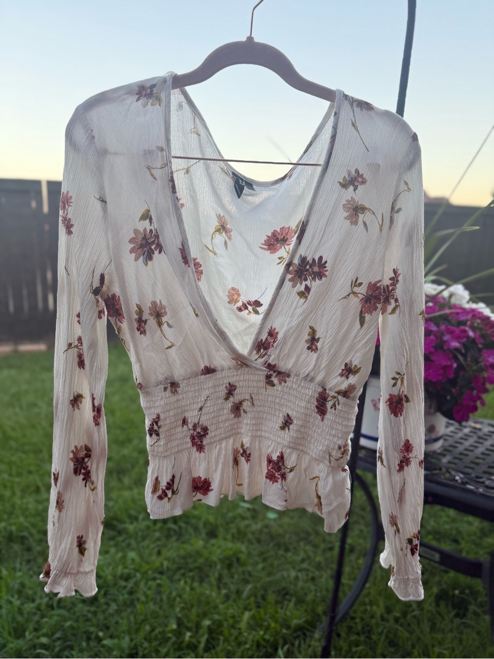 Windsor Floral Smocked Surplice Long Sleeve Boho Blouse Small